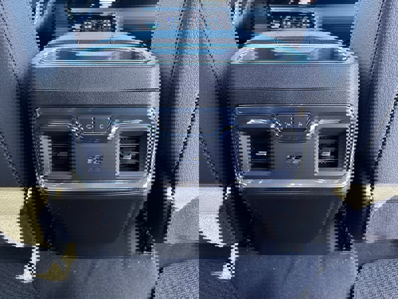 Used 2025 GMC Sierra 1500 Denali image 17