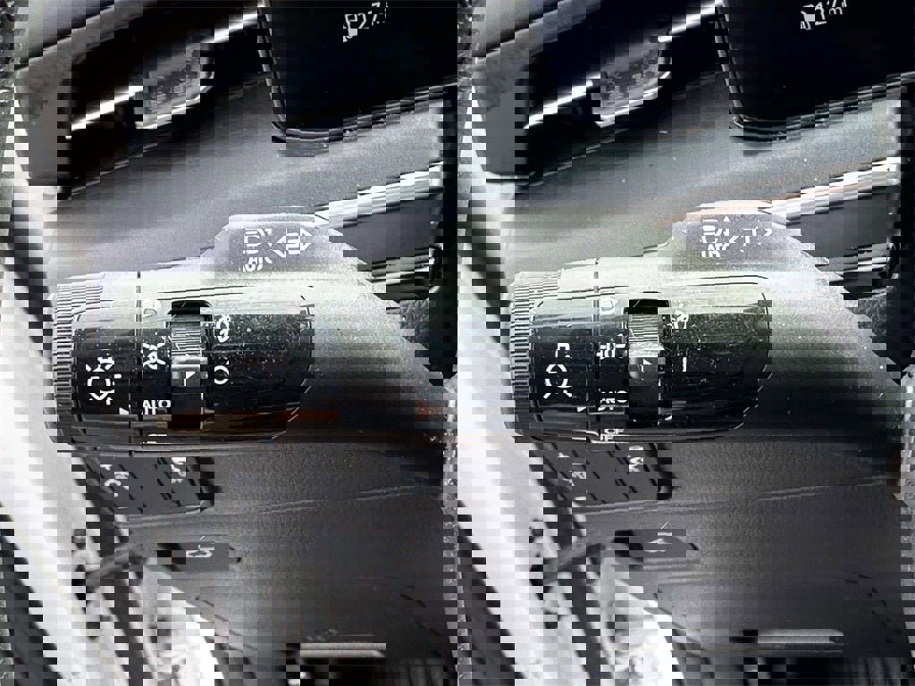 Certified 2025 Kia K5 GT w/ GT1 Package image 34