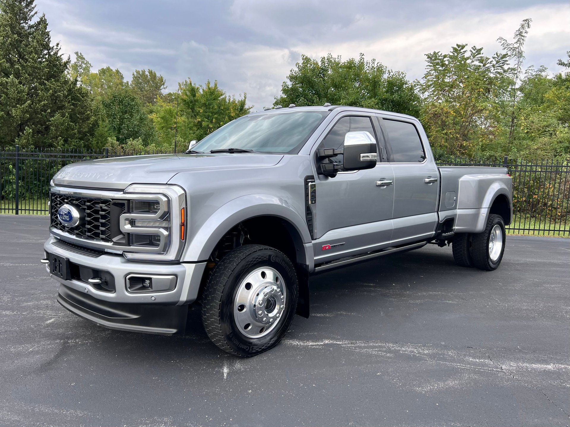 Used 2024 Ford F450 Limited w/ FX4 Off-Road Package image 23