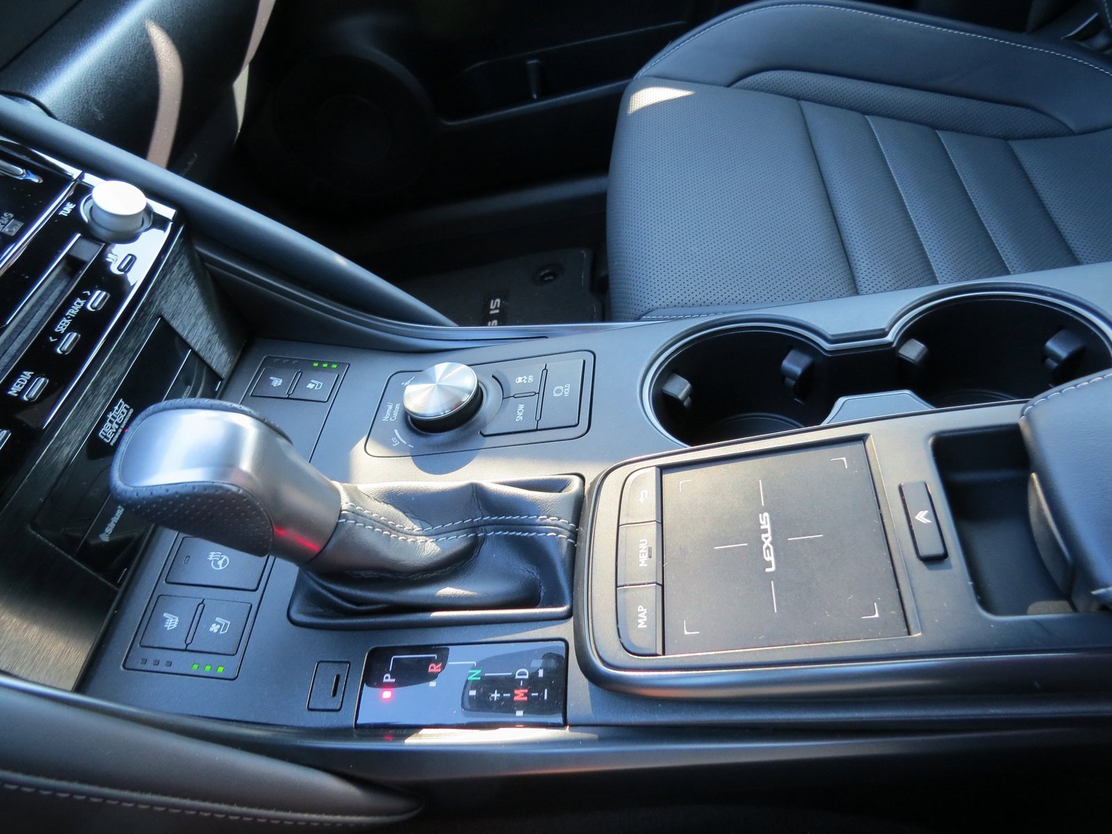 Used 2023 Lexus IS 350 F Sport image 18