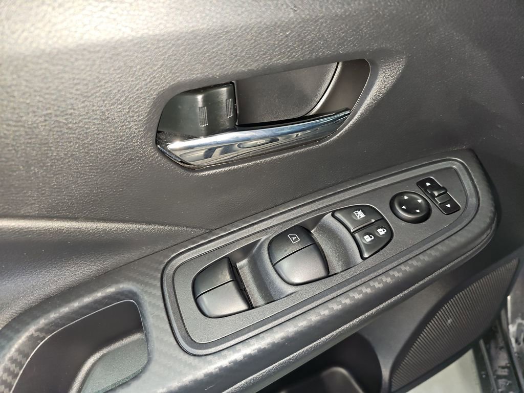 Used 2025 Nissan Versa SV w/ Trunk Package image 29