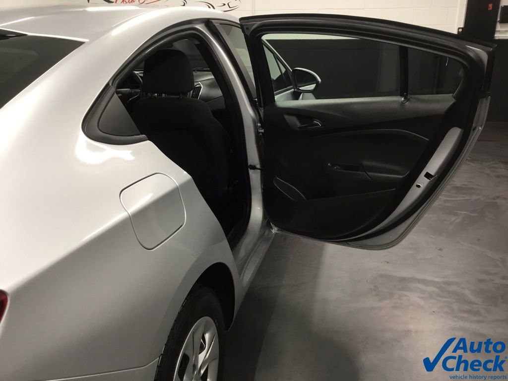 Used 2019 Chevrolet Cruze LS w/ LS Fleet Convenience Package image 33