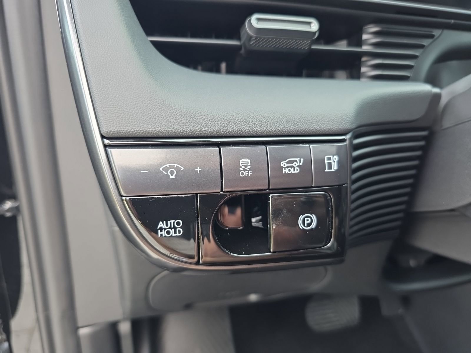 New 2025 Hyundai Ioniq 5 XRT image 11