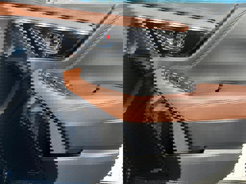 Used 2021 Subaru Outback Touring XT image 25