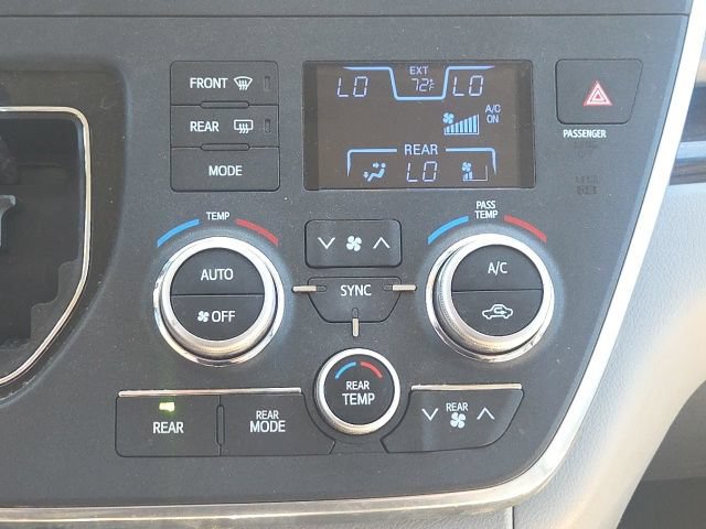 Used 2017 Toyota Sienna XLE w/ XLE Navigation Package FWD image 35