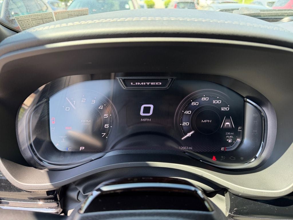 Used 2025 RAM 1500 Limited AWD/4WD image 18