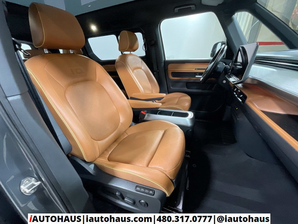 Used 2025 Volkswagen ID. Buzz Pro S Plus RWD image 34