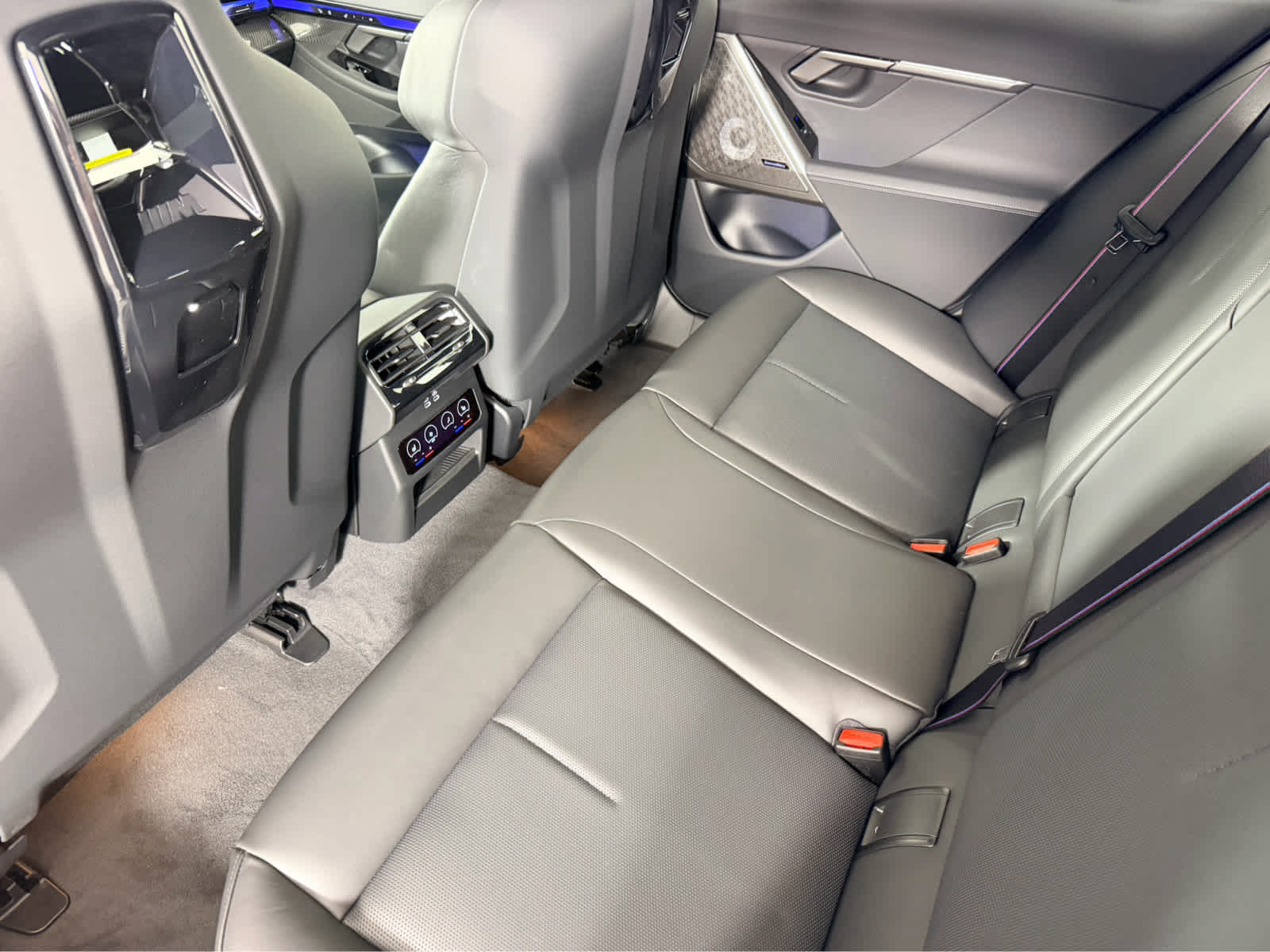 New 2027 BMW M5 Touring AWD/4WD image 19