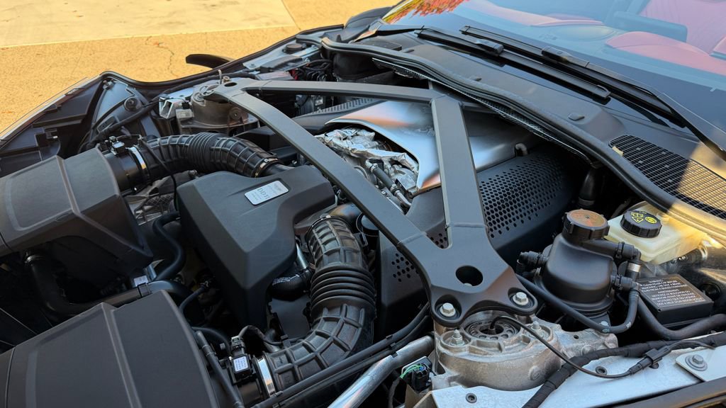 Used 2019 Aston Martin DB11 Volante image 17