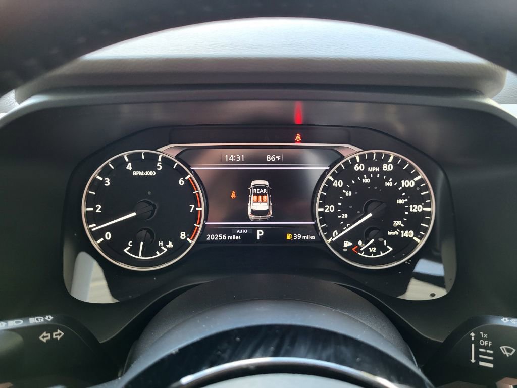 Used 2023 Nissan Rogue SV w/ SV Premium B Package image 23