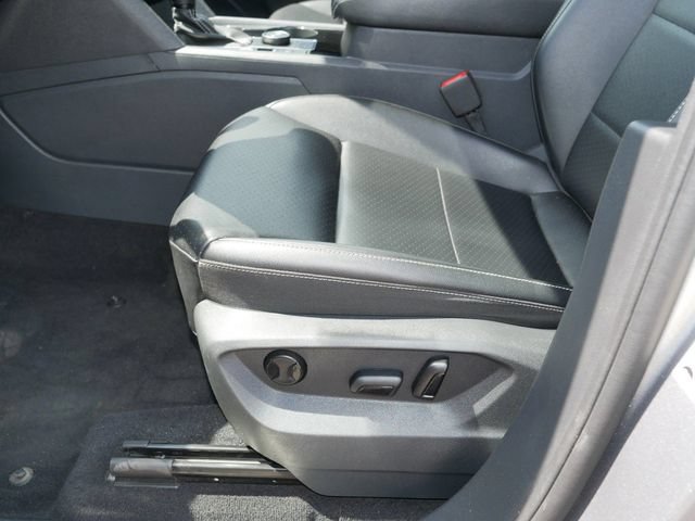 Certified 2022 Volkswagen Atlas SE w/ Panoramic Sunroof Package AWD/4WD image 16