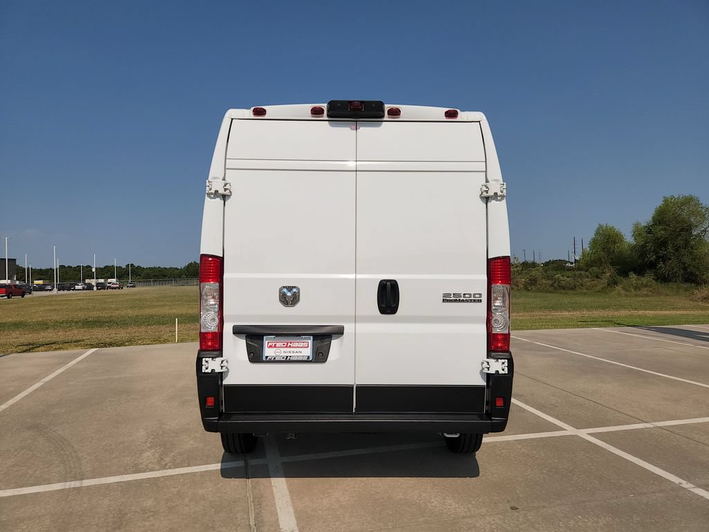 Used 2026 RAM ProMaster 2500 w/ Convenience Group FWD image 6
