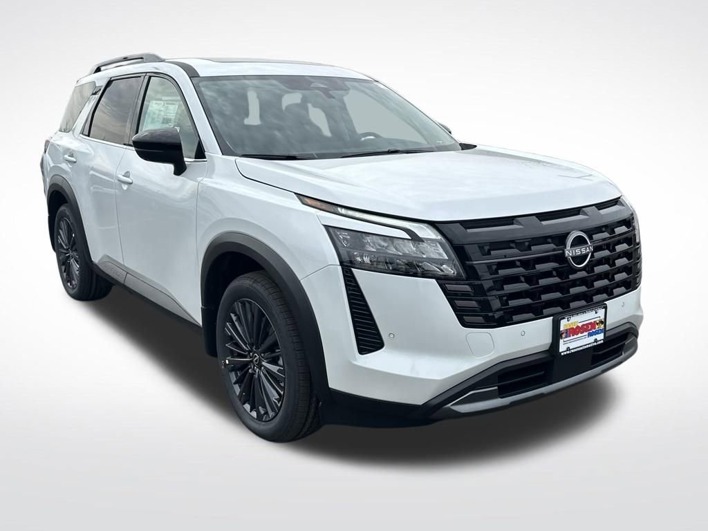 New 2026 Nissan Pathfinder SL image 5