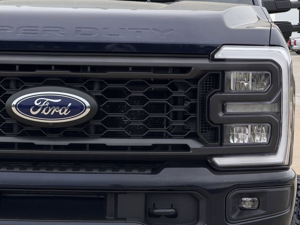 Used 2024 Ford F250 Lariat w/ Sport Appearance Package image 8