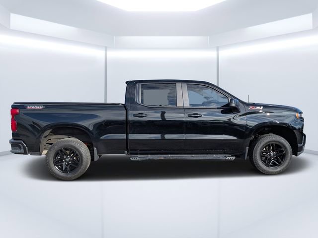 Used 2020 Chevrolet Silverado 1500 LT Trail Boss image 2