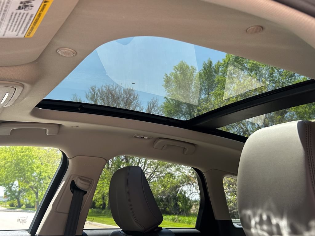 New 2025 Lincoln Corsair Grand Touring AWD/4WD image 37