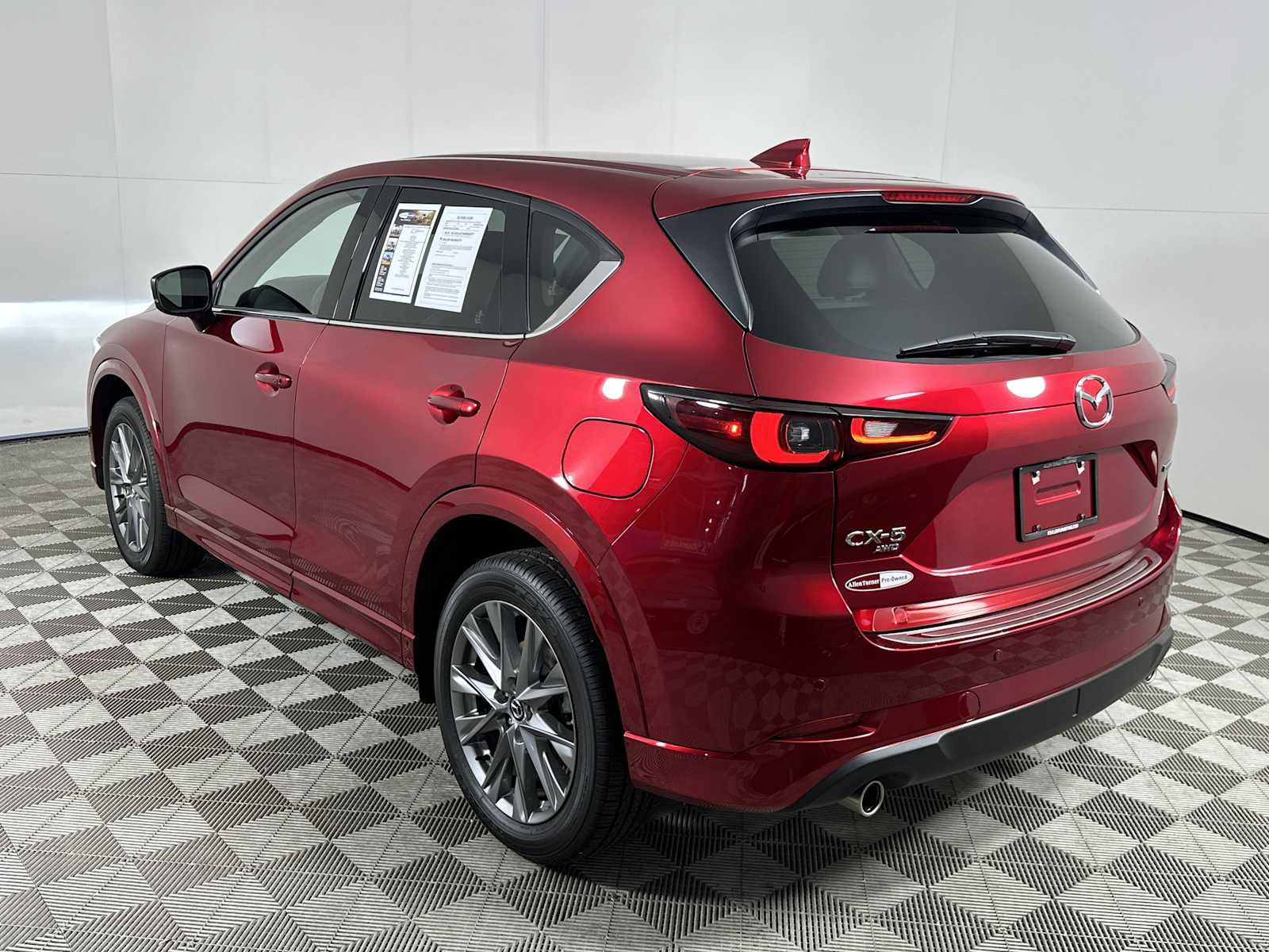 Used 2025 MAZDA CX-5 AWD 2.5 S w/ Premium Plus Pkg image 6