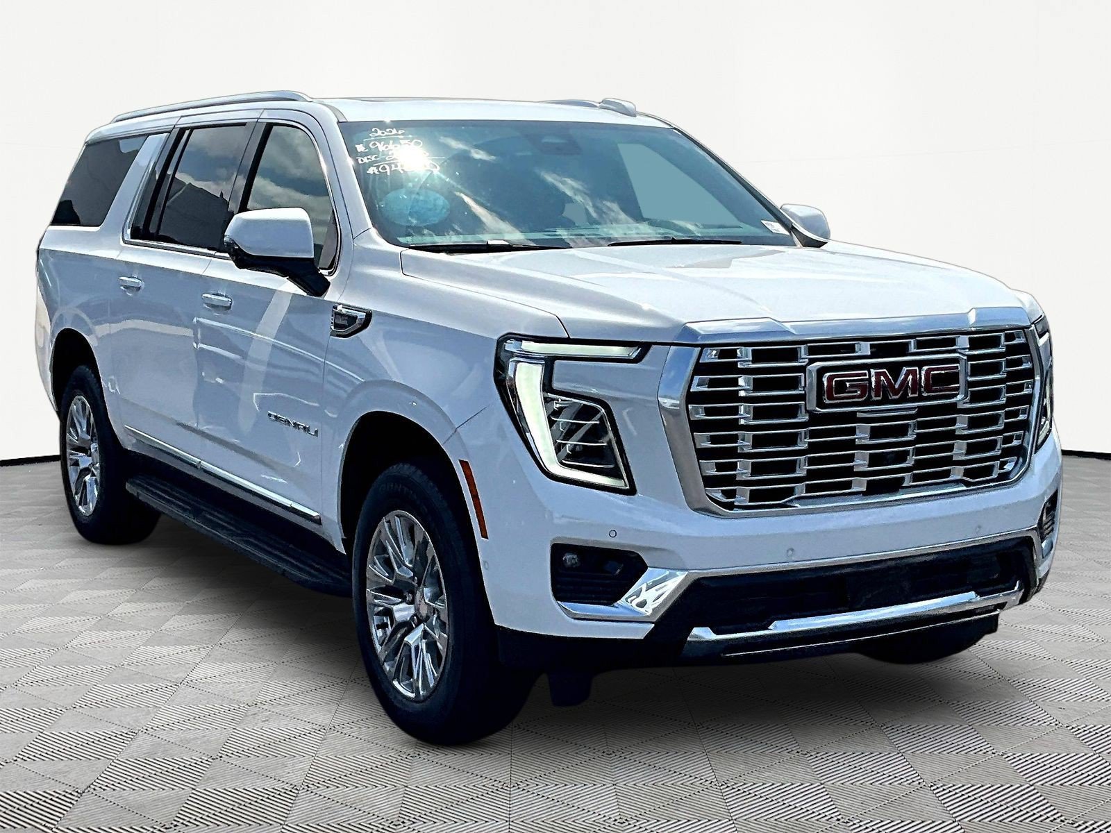 New 2026 GMC Yukon XL Denali w/ Advanced Technology Package AWD/4WD image 3