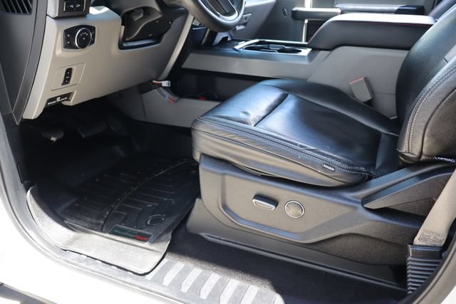 Used 2019 Ford F250 XLT w/ XLT Premium Package AWD/4WD image 16
