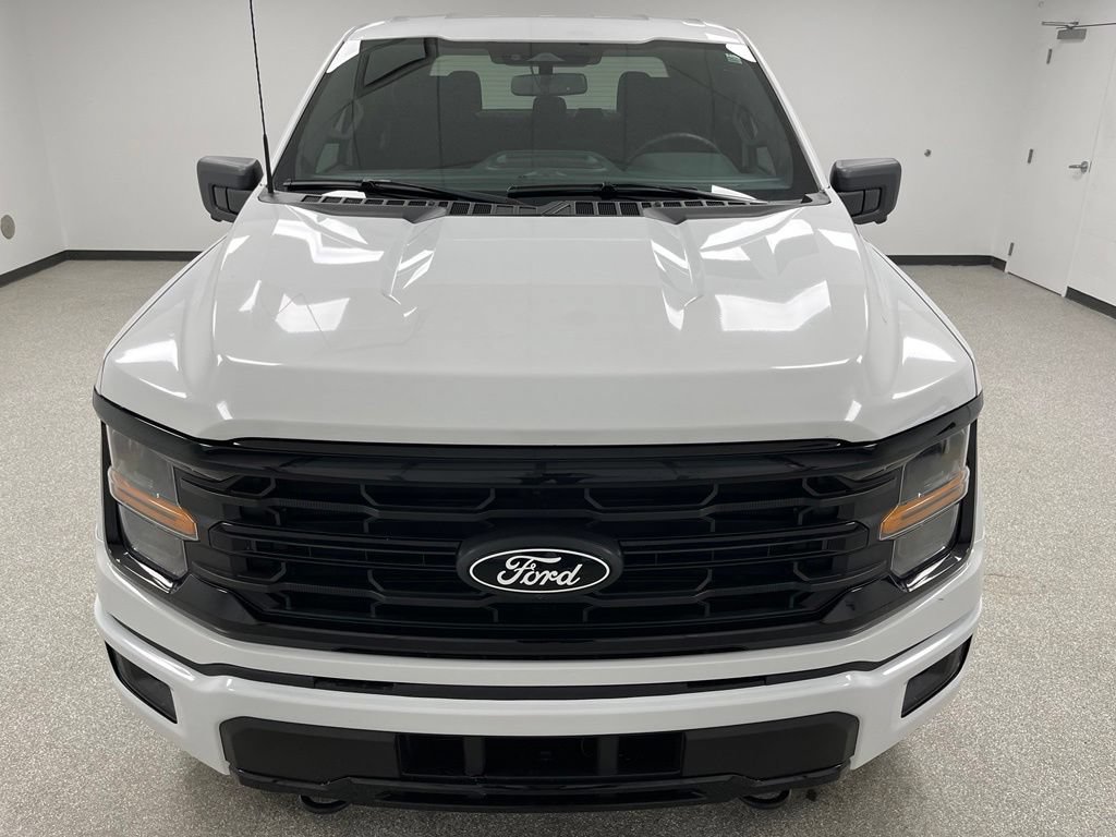 Used 2024 Ford F150 XLT w/ XLT Black Appearance Package AWD/4WD image 3