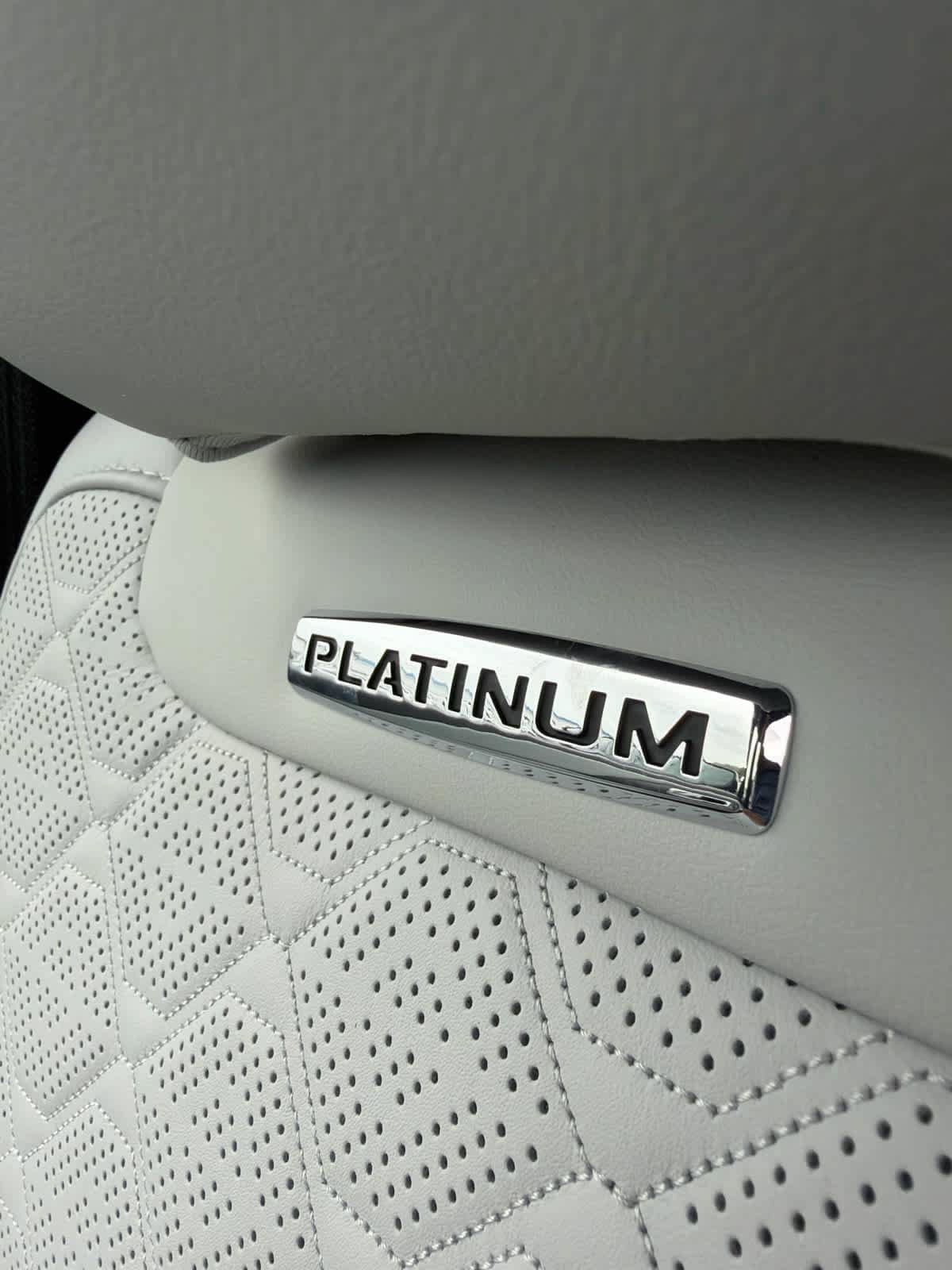New 2027 Ford Explorer Platinum w/ 3.0L Ultimate Package AWD/4WD image 14