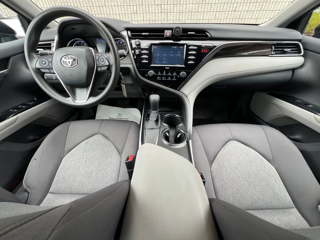 Used 2020 Toyota Camry LE image 24