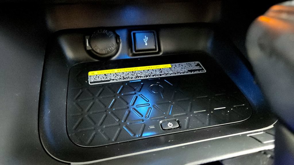 Certified 2020 Toyota RAV4 XSE AWD/4WD image 36