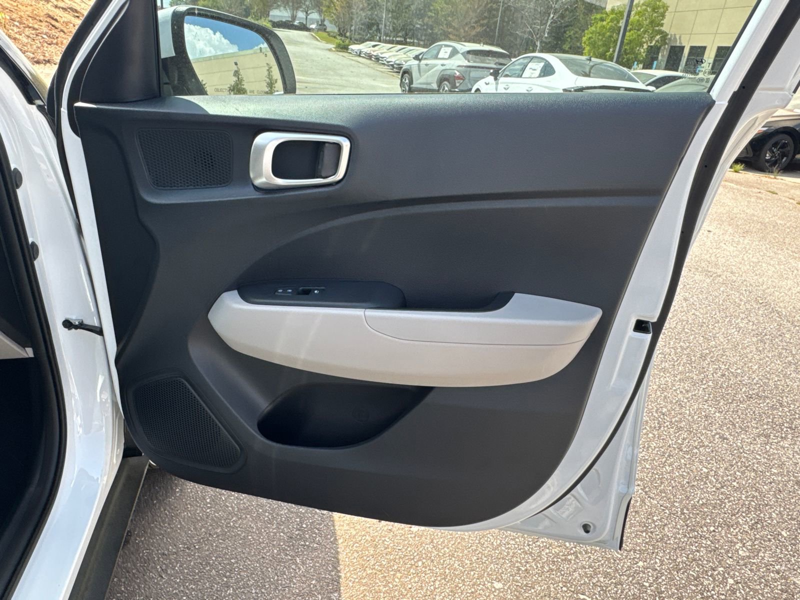 New 2026 Hyundai Venue SEL FWD image 15