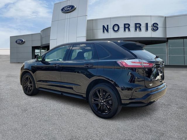 Certified 2023 Ford Edge ST-Line AWD/4WD image 3