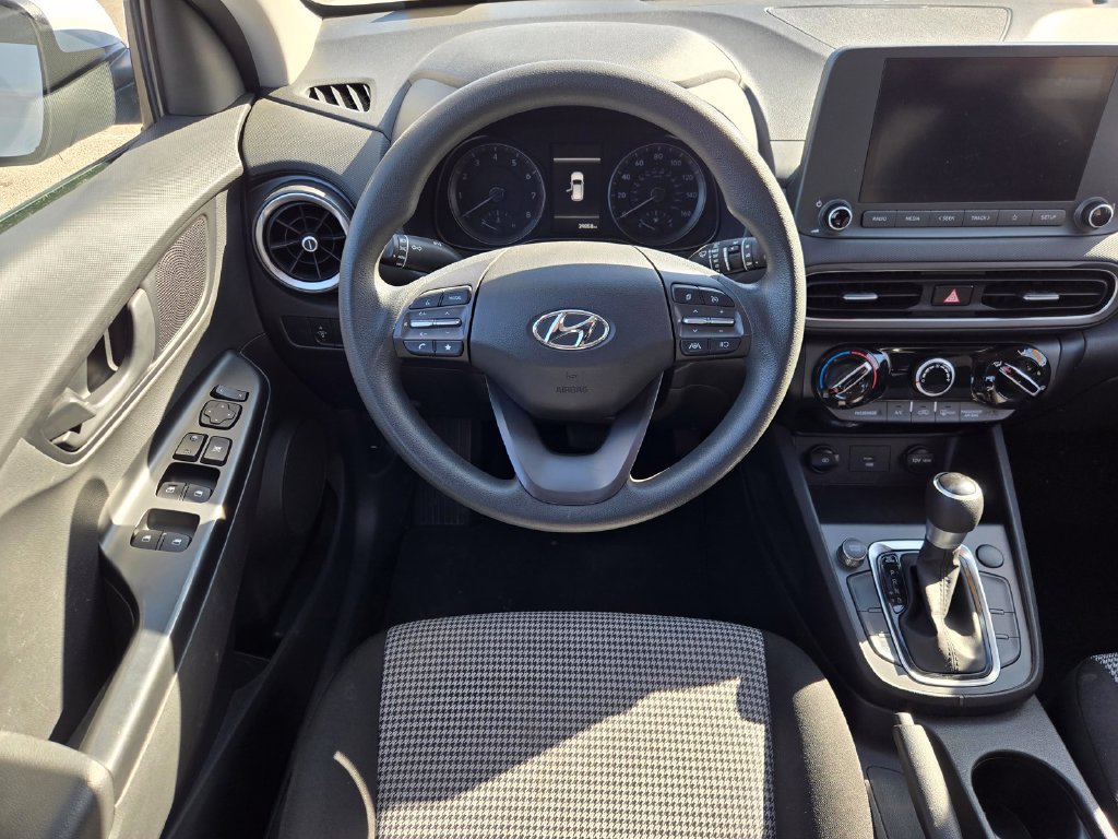 Used 2022 Hyundai Kona SE FWD image 45