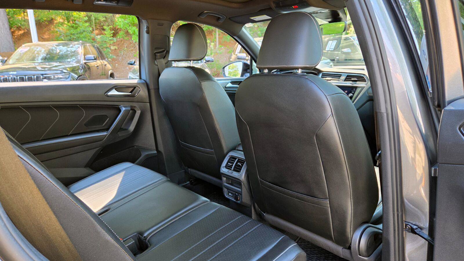 Certified 2024 Volkswagen Tiguan SE R-Line FWD image 53