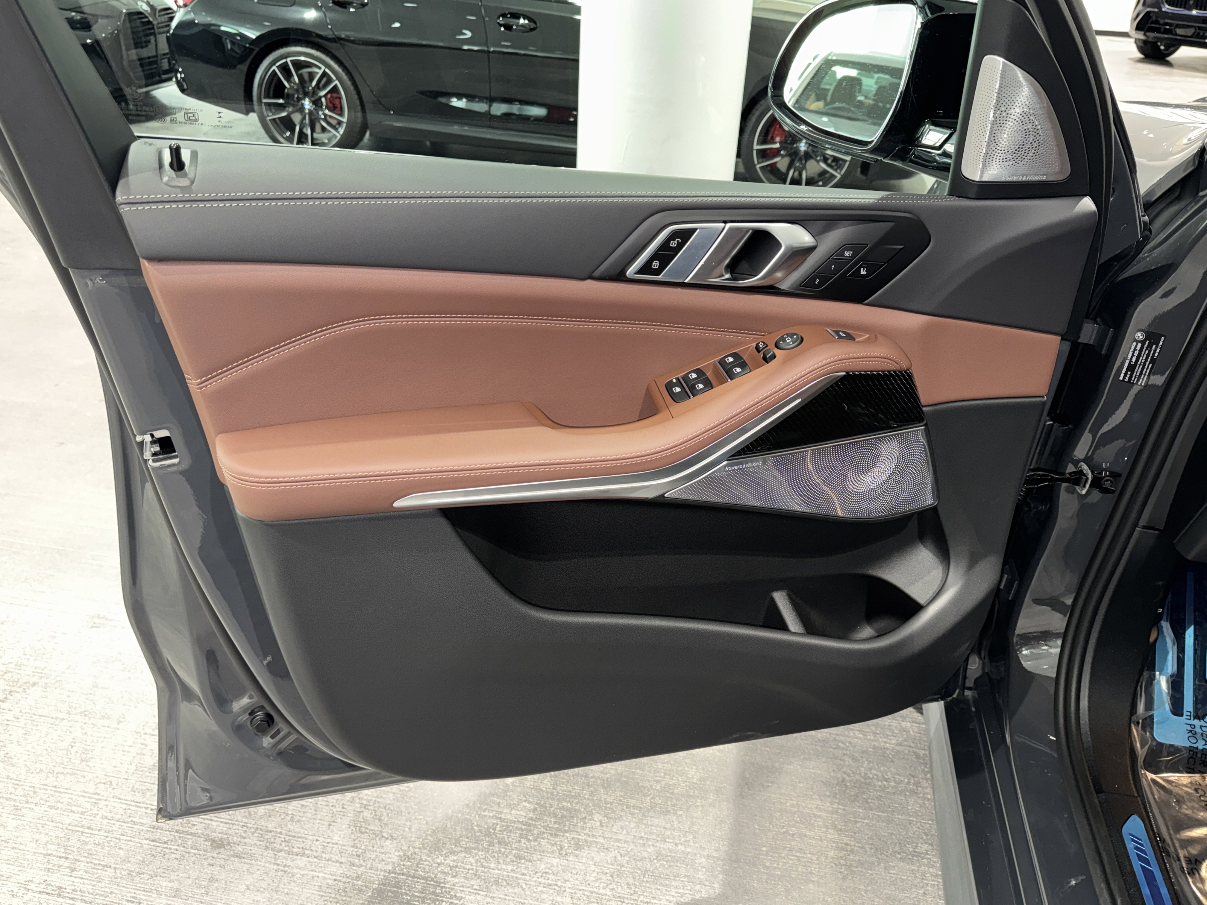 New 2026 BMW X5 M60i image 13