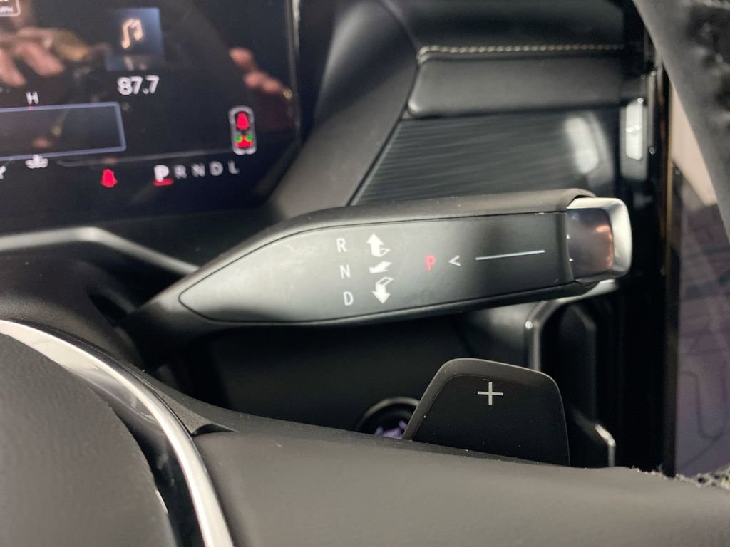 Used 2025 GMC Acadia Elevation w/ Black Edition image 20