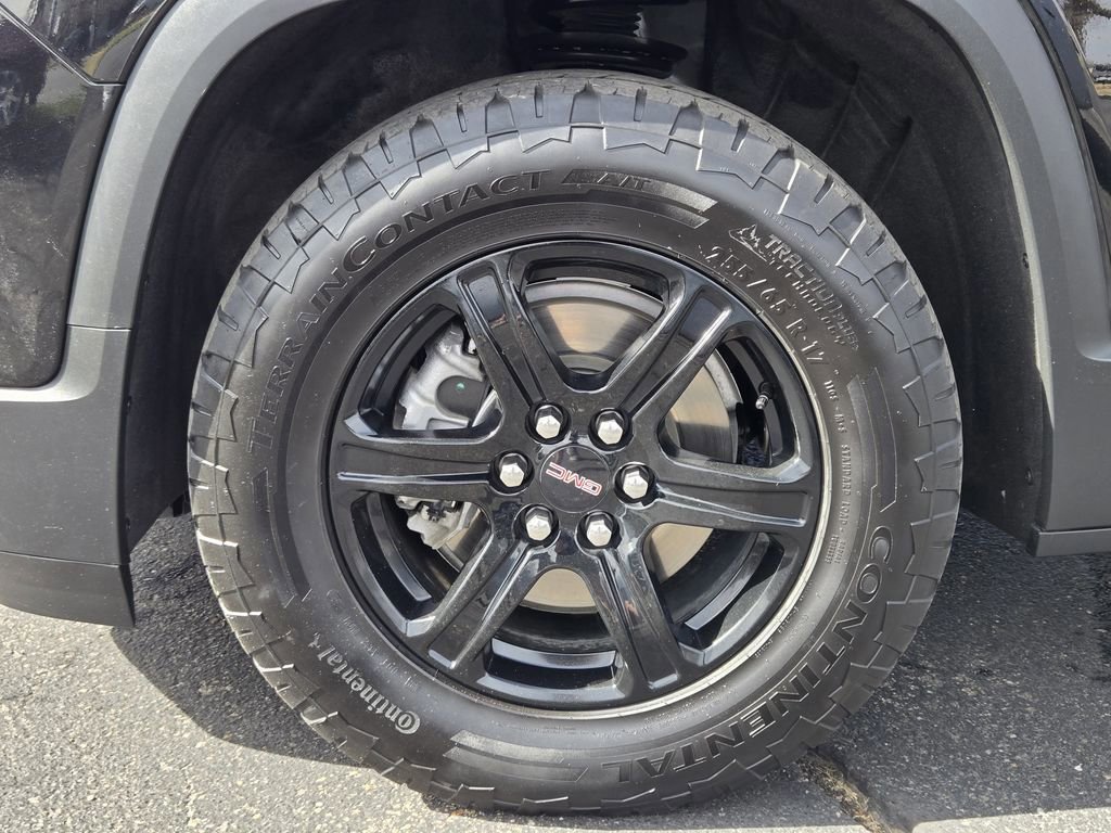 Certified 2023 GMC Acadia AT4 w/ Preferred Package image 7