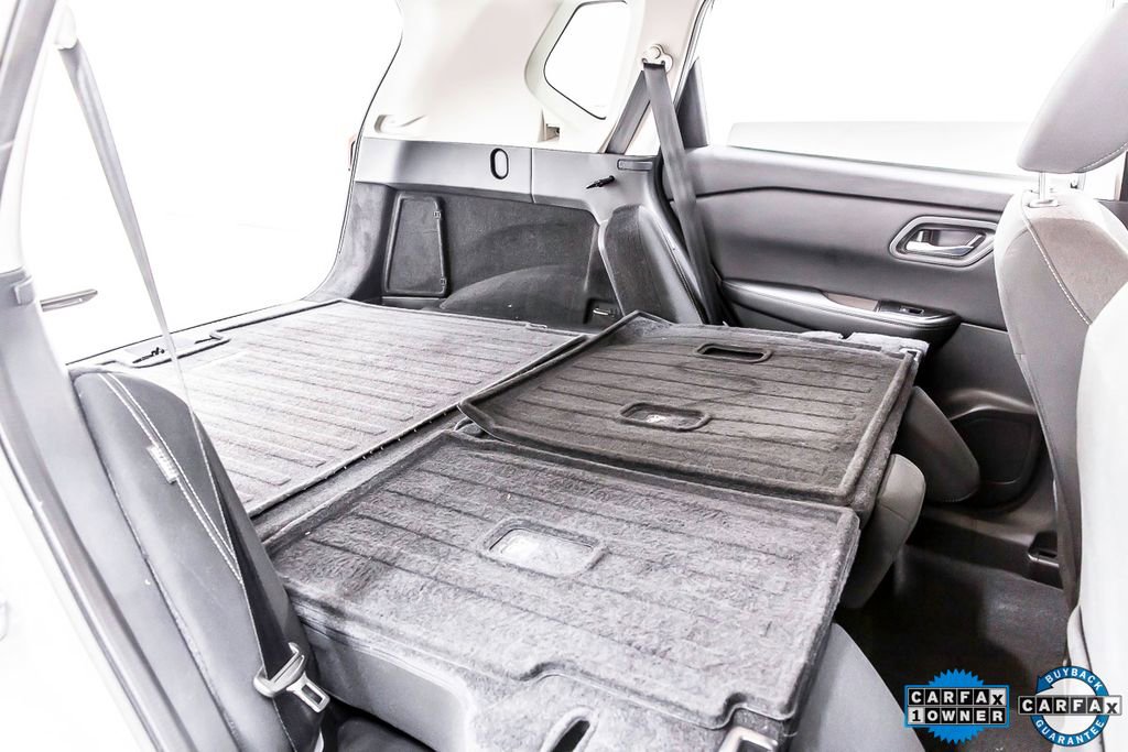 Used 2025 Nissan Rogue SV image 37