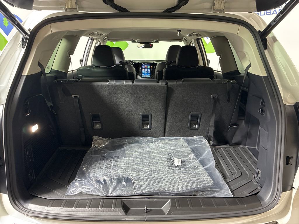 Certified 2026 Subaru Ascent Premium w/ Premium Package AWD/4WD image 30