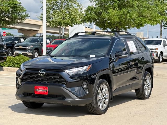 Used 2025 Toyota RAV4 XLE Premium image 8