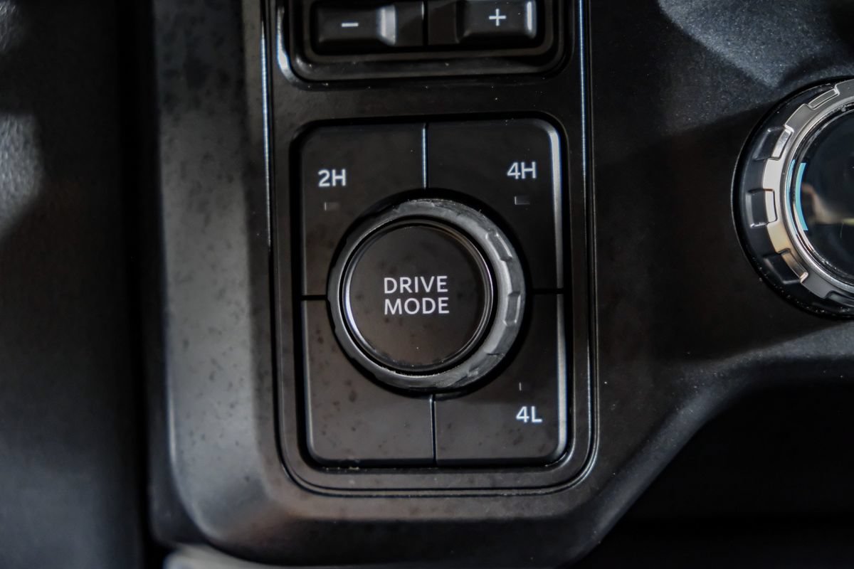 Used 2026 Ford F350 Lariat AWD/4WD image 25