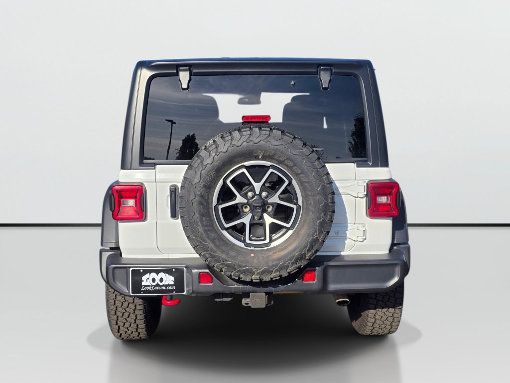 Used 2025 Jeep Wrangler Unlimited Rubicon AWD/4WD image 4