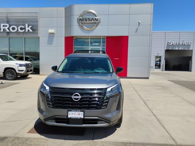 New 2026 Nissan Pathfinder Platinum AWD/4WD image 2