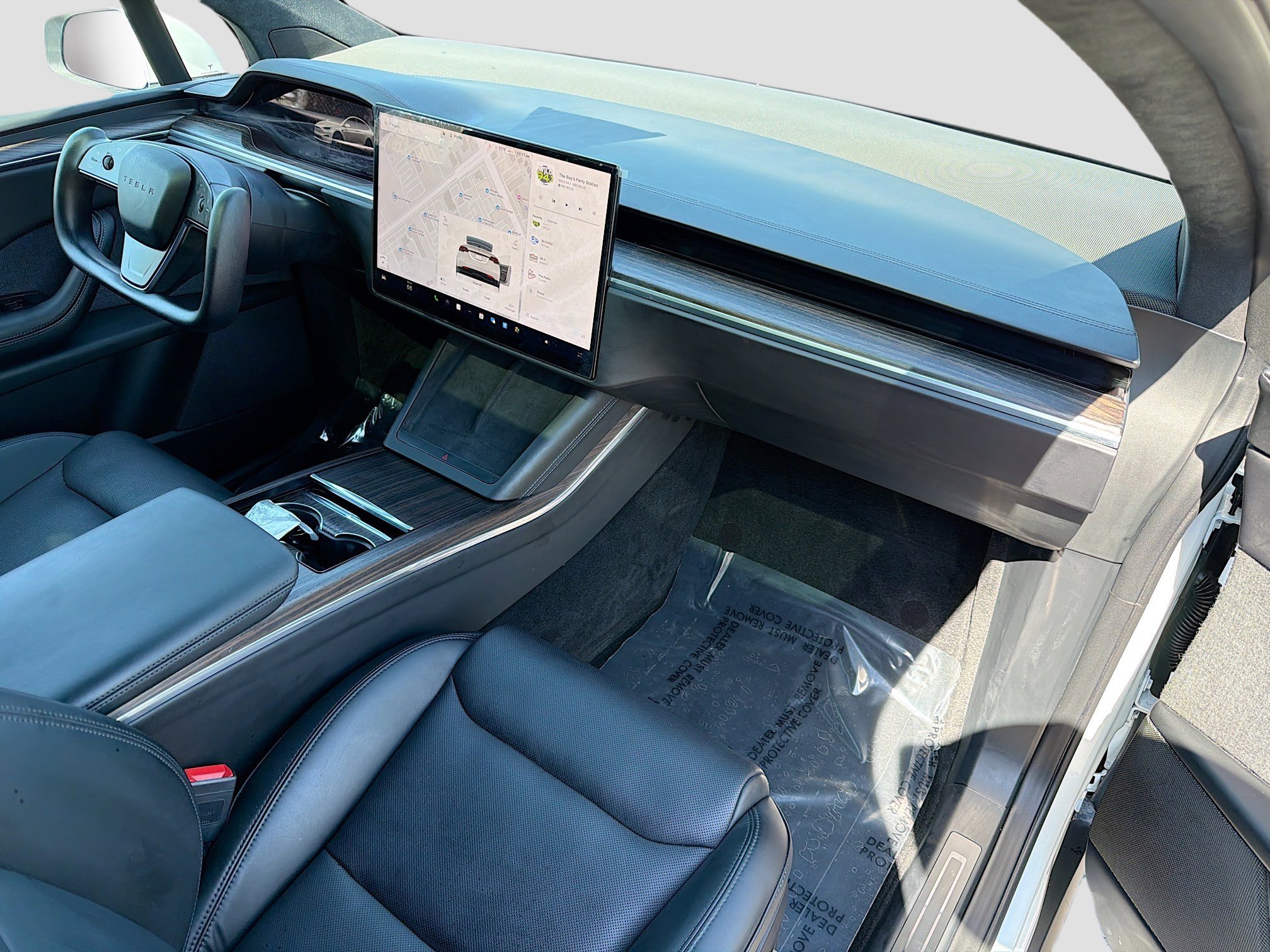 Used 2022 Tesla Model X image 14