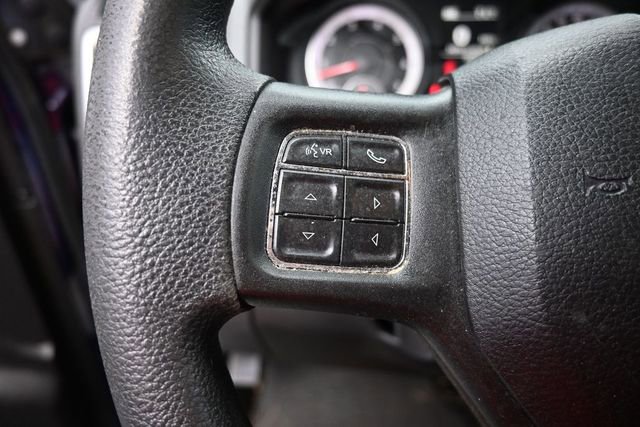 Used 2019 RAM 1500 Classic SLT AWD/4WD image 18