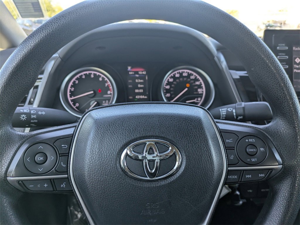 Used 2024 Toyota Camry LE image 30