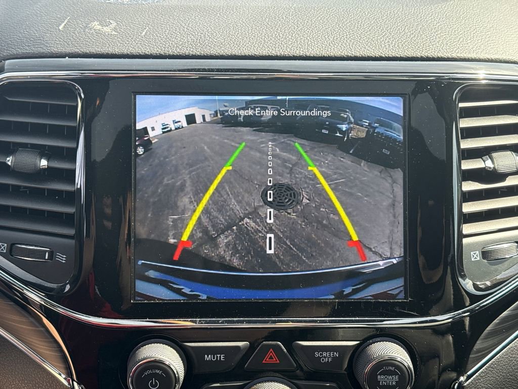 Used 2021 Jeep Grand Cherokee Limited image 25