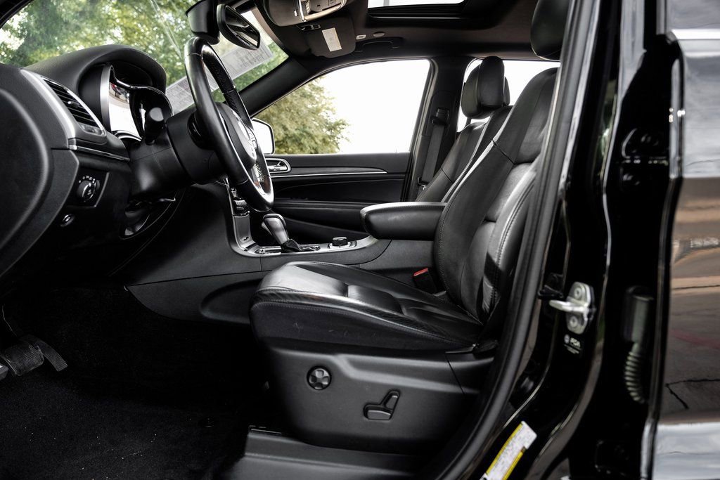 Used 2022 Jeep Grand Cherokee Limited w/ Tech Group image 43