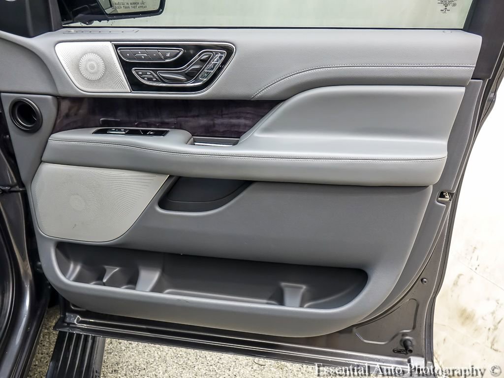 Used 2021 Lincoln Navigator L Reserve w/ Luxury Package AWD/4WD image 29