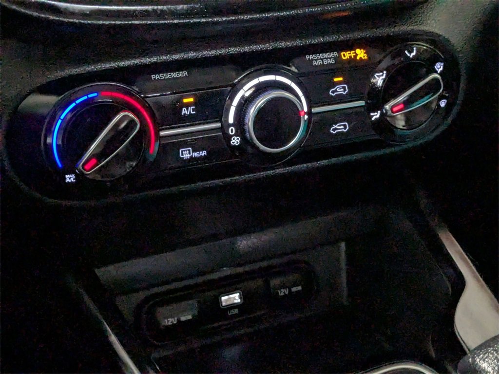 Used 2024 Kia Soul LX w/ Option Group 015 image 22