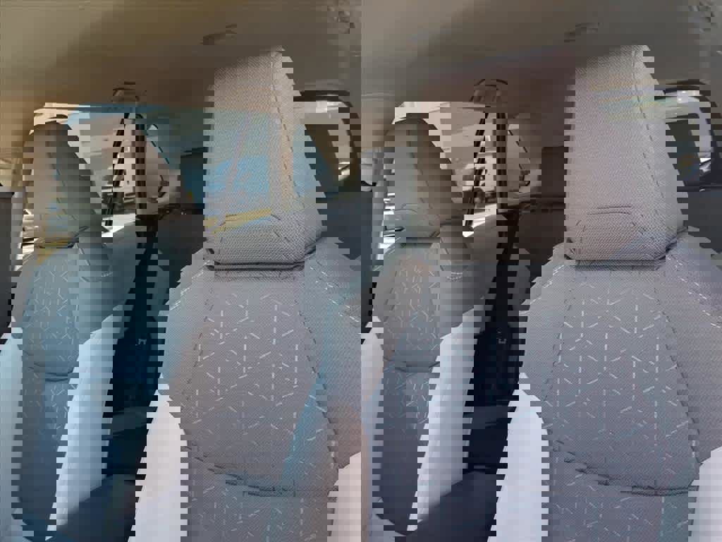 Used 2024 Toyota RAV4 XLE image 25