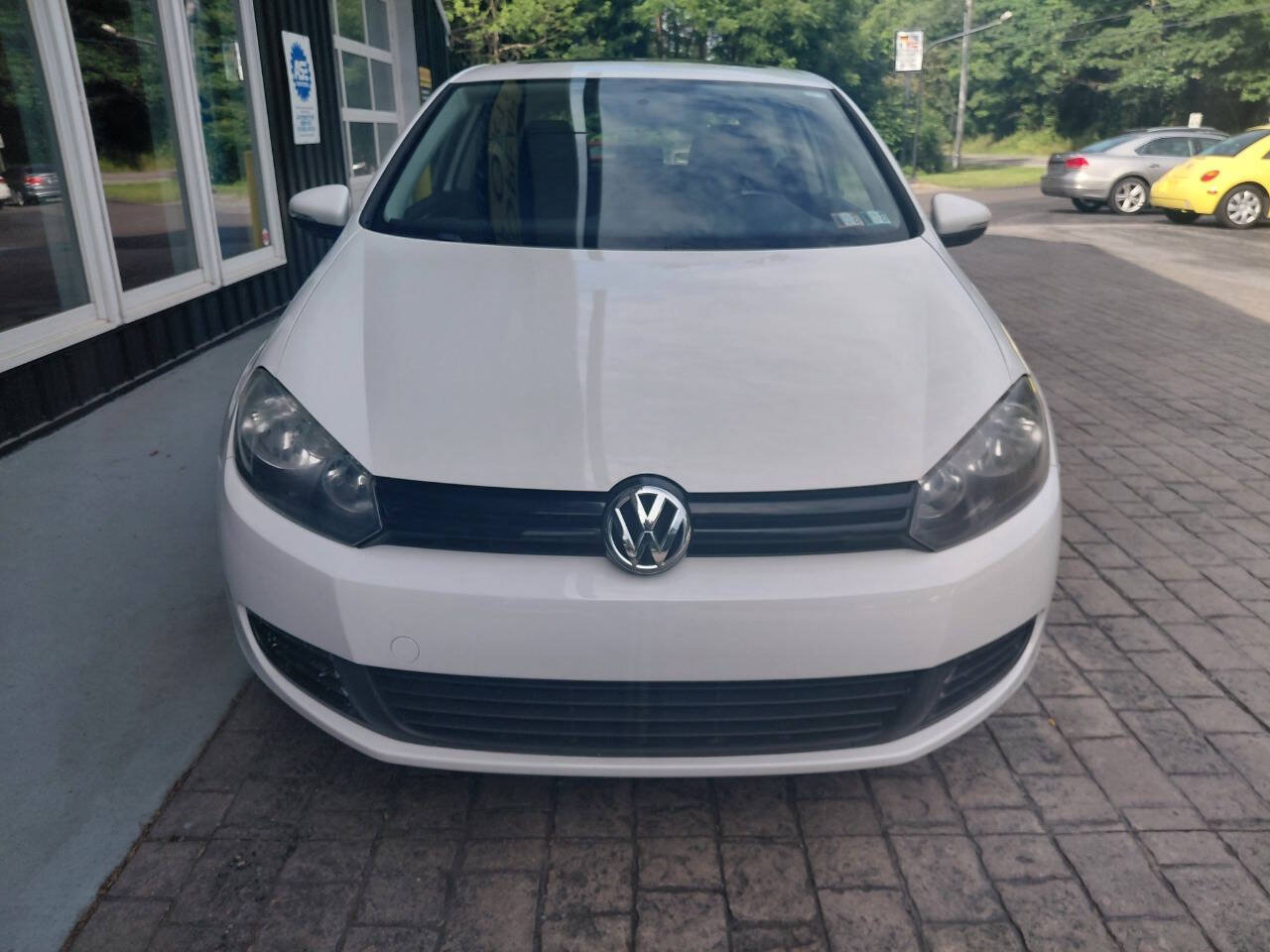 Used 2013 Volkswagen Golf 2-Door FWD image 5