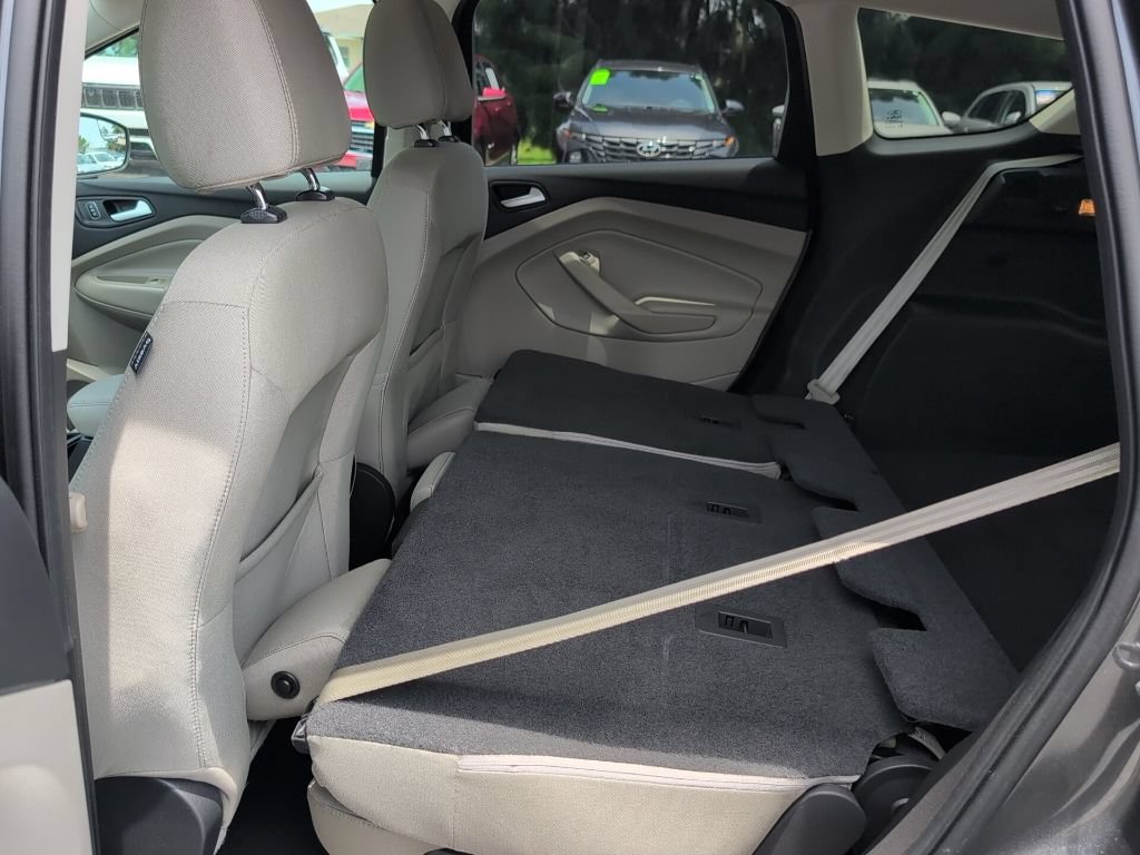 Used 2017 Ford Escape SE FWD image 11